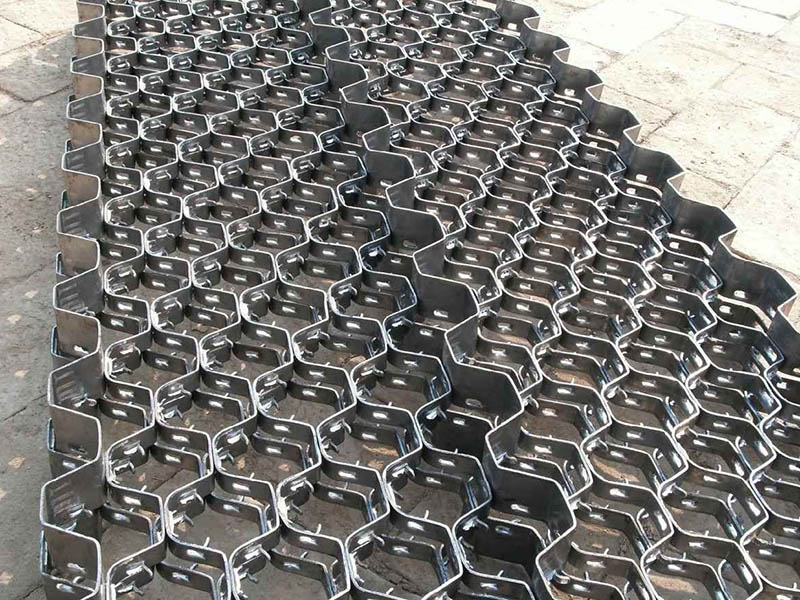 ���P����׾W